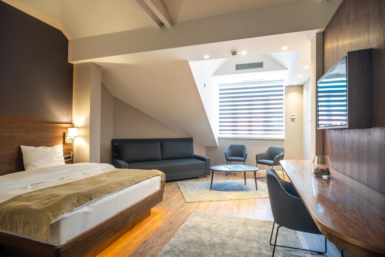 Vila Emilia Vrnjačka Banja エクステリア 写真